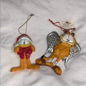 2 Garfield ornaments